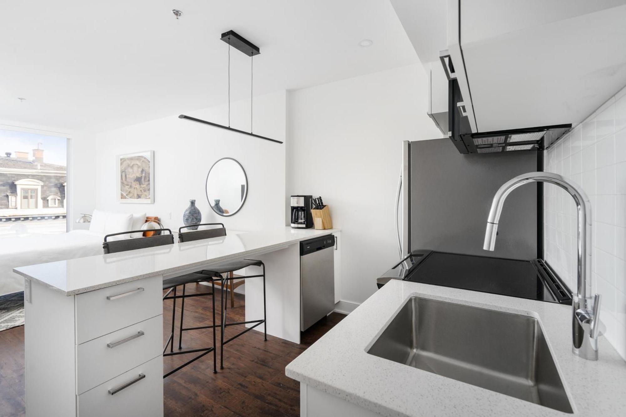 Sonder Gare Saint Denis Aparthotel มอนทรีอัล ห้อง รูปภาพ