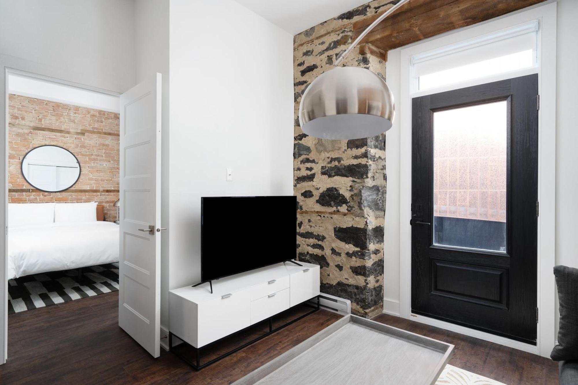 Sonder Gare Saint Denis Aparthotel มอนทรีอัล ภายนอก รูปภาพ
